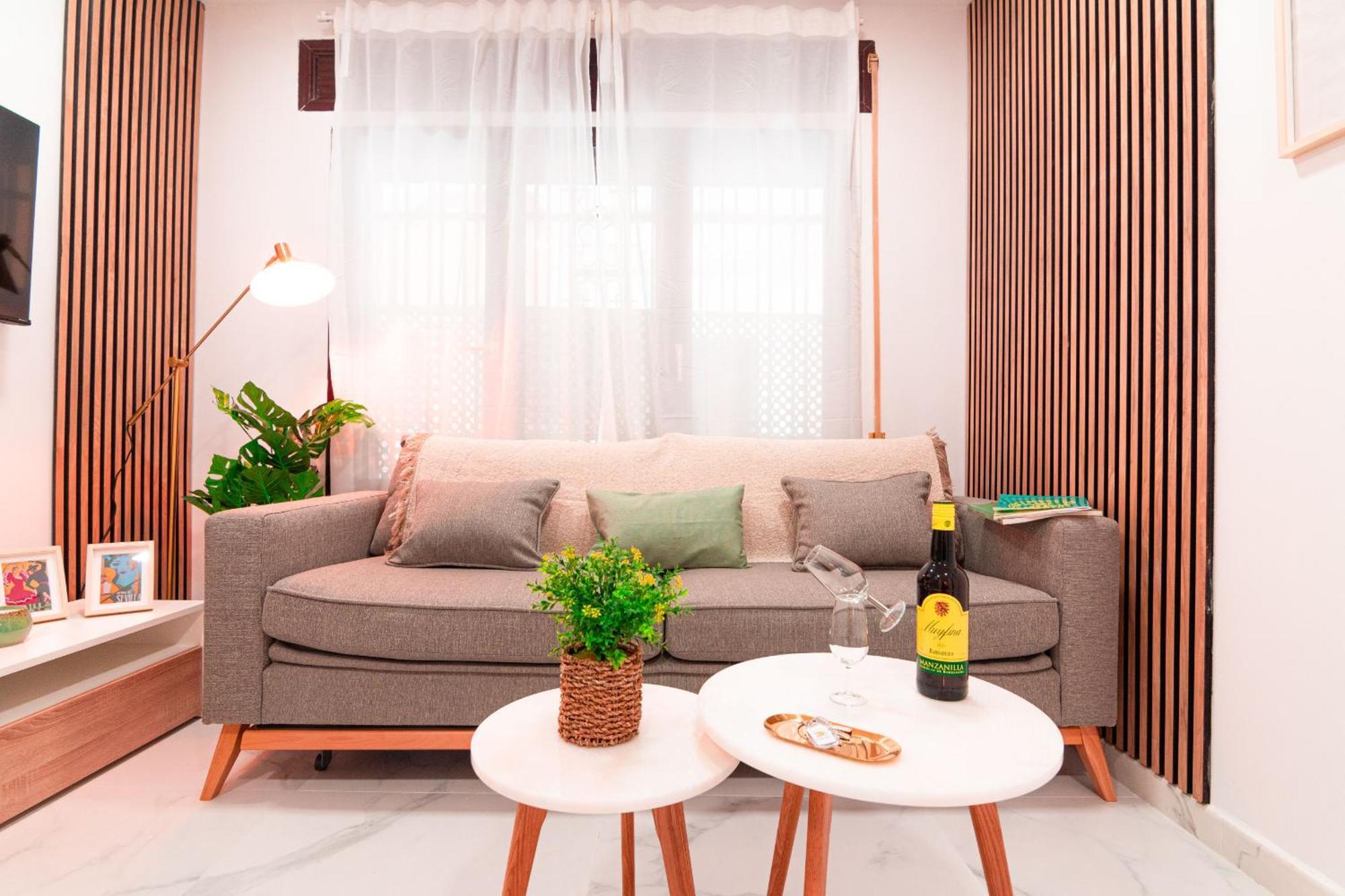 Edomus Catedral Boutique Apartment Севиля Екстериор снимка