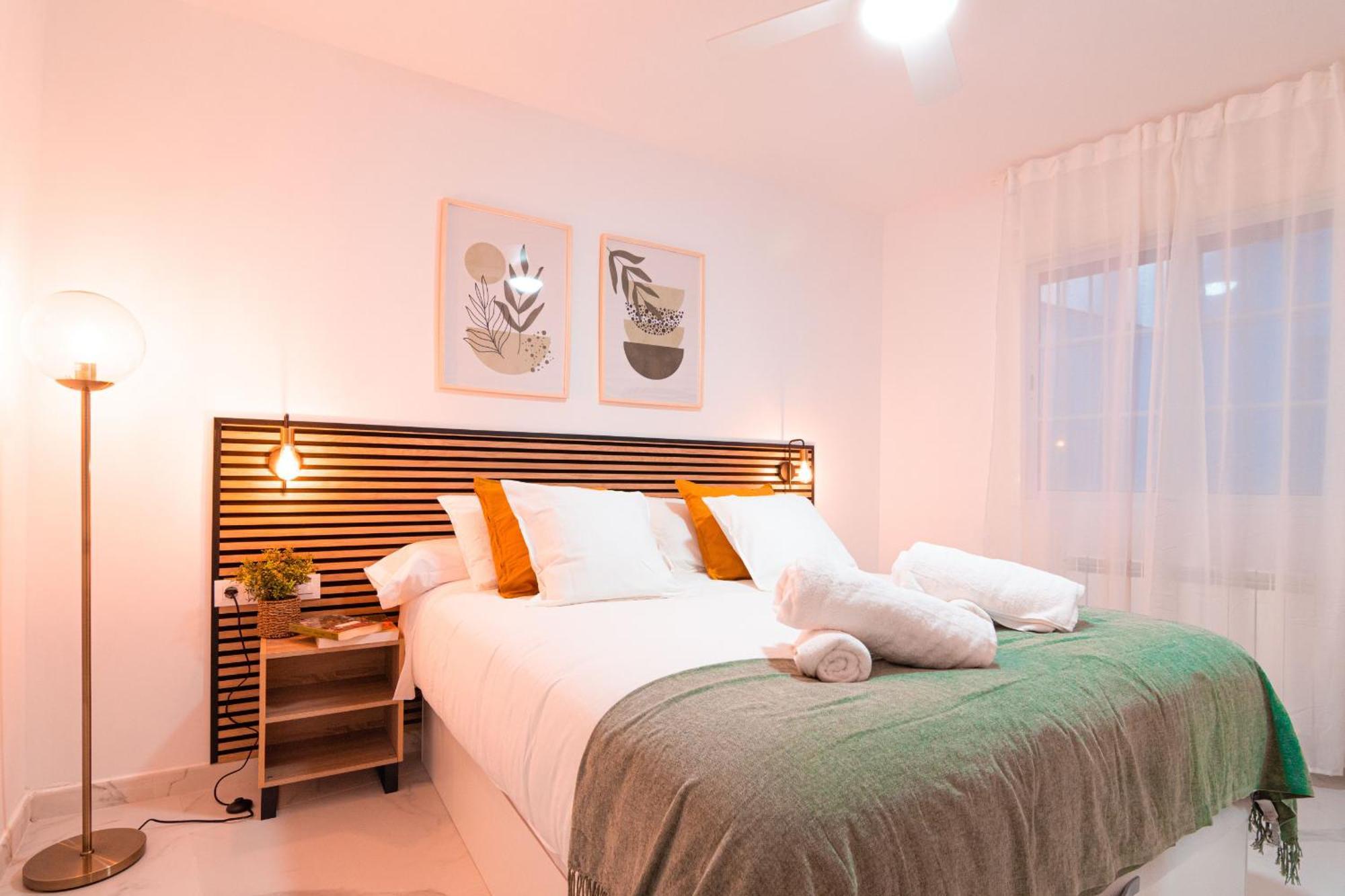 Edomus Catedral Boutique Apartment Севиля Екстериор снимка